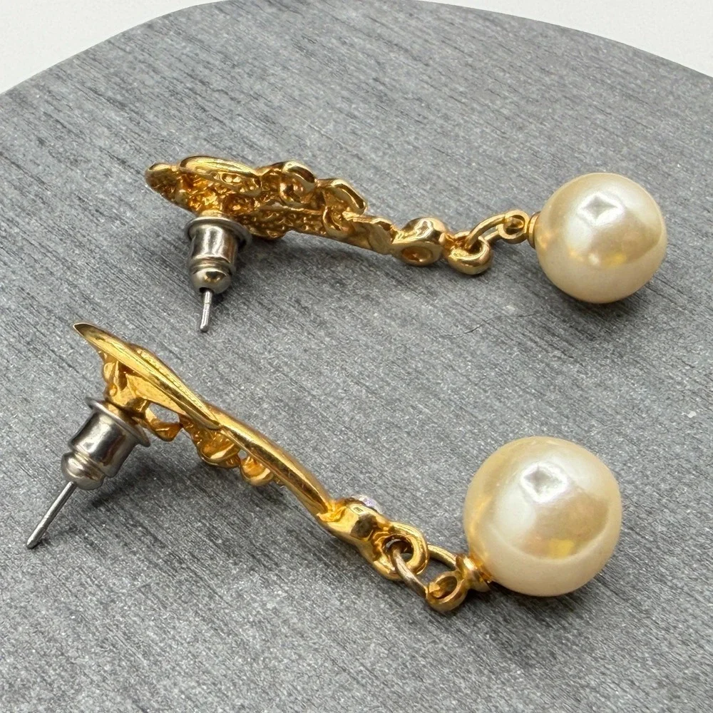 Gold Tone Faux Pearl Rhinestone Dangle Drop Pierced Earrings Elegant Statement